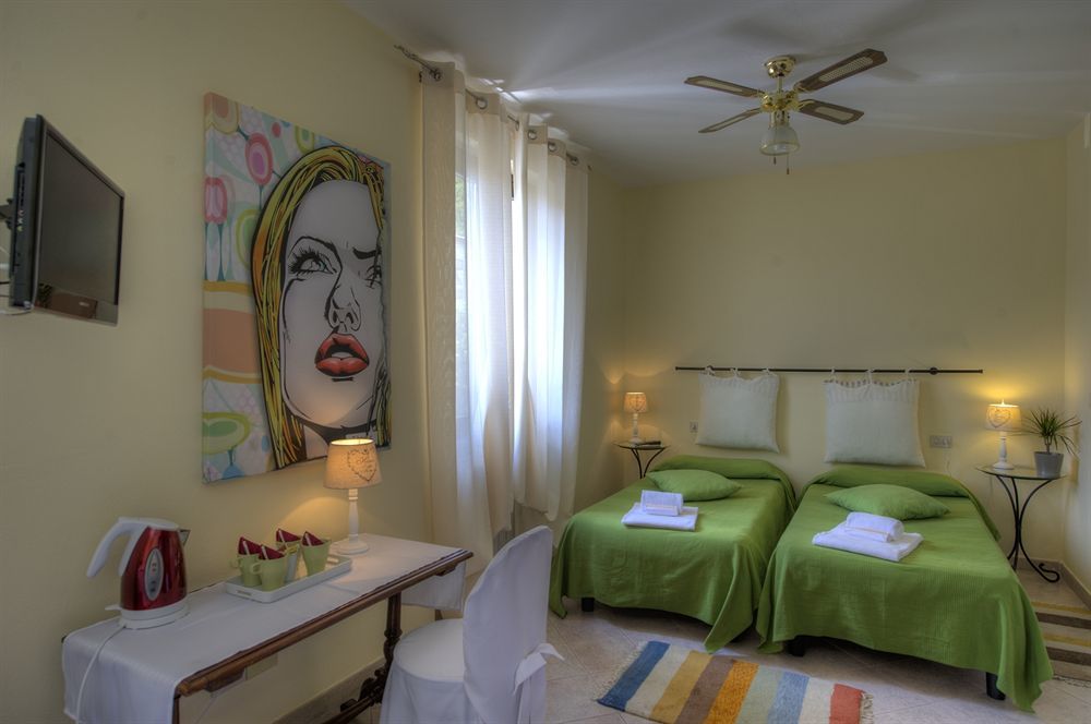 גאבי Albergo Al Castello מראה חיצוני תמונה